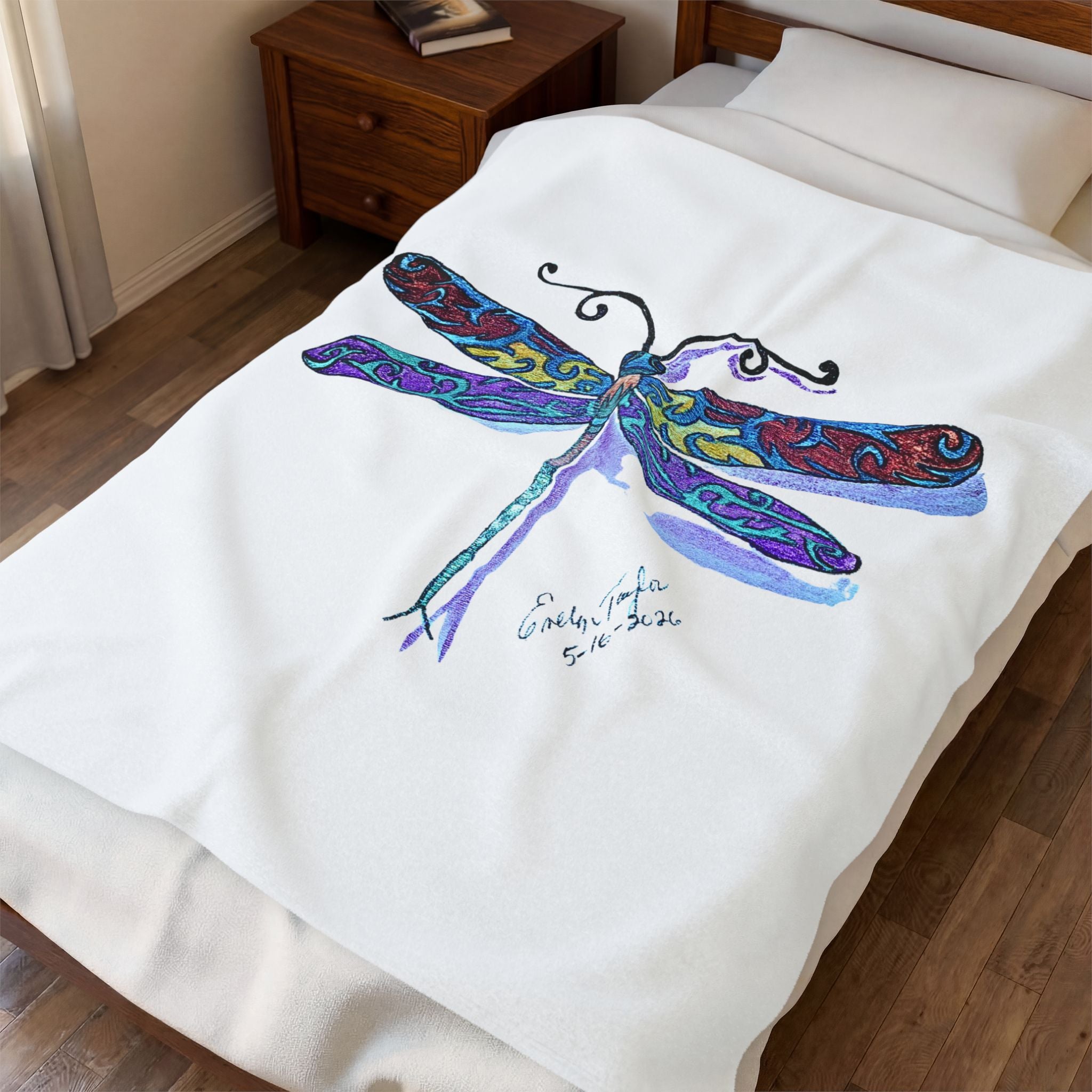 Dragonfly Art Velveteen Plush Blanket — Colorful Nature Throw
